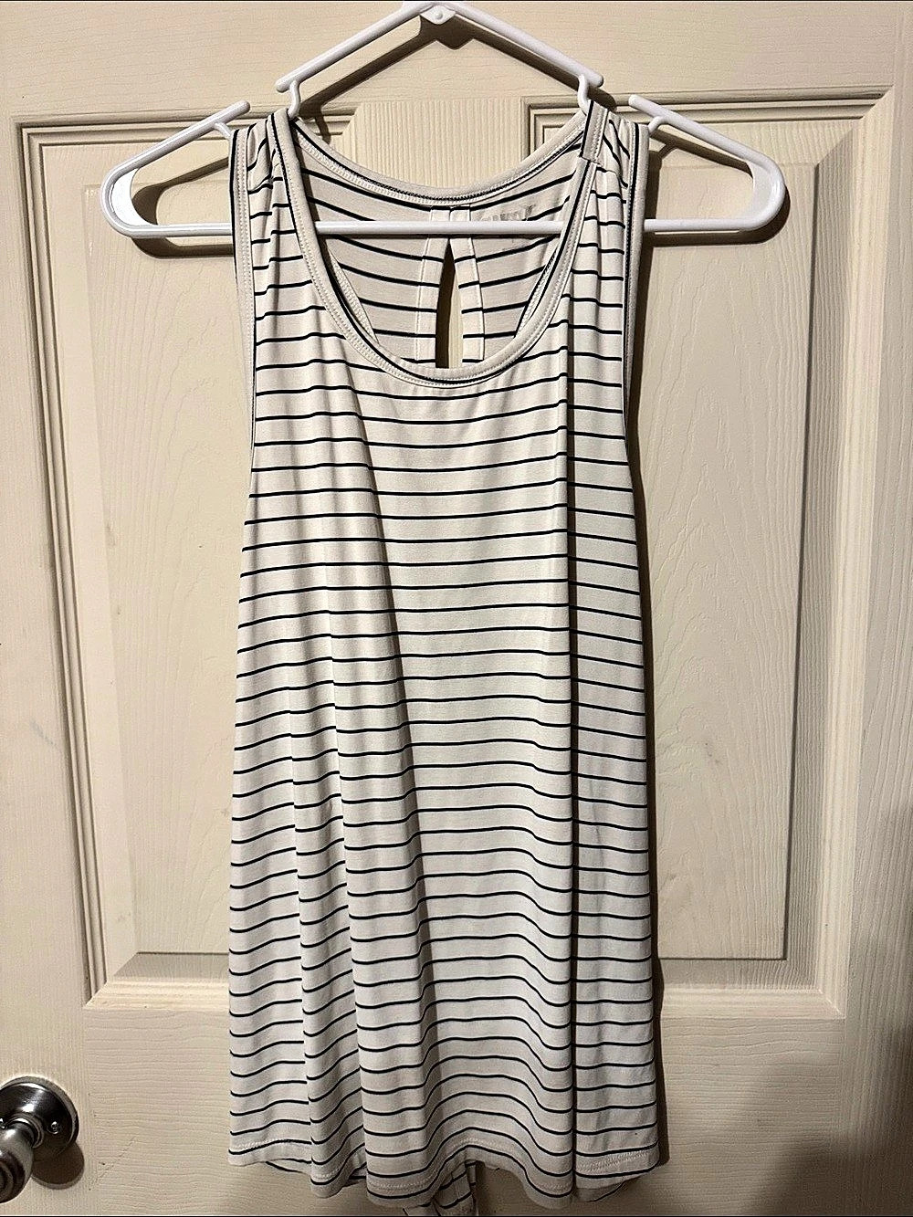 Old Navy Breathe ON Tie-Back Performance Tank Top, White & Black